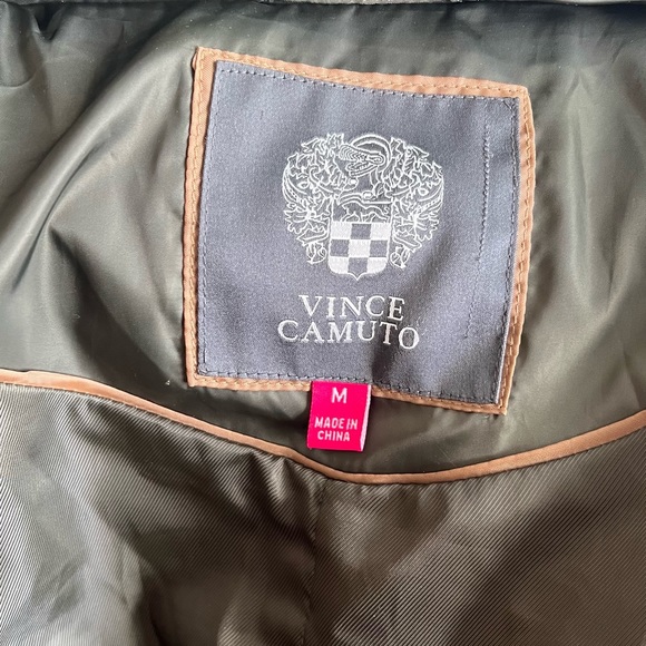 Vince Camuto Puffer Coat size medium - Picture 5 of 6
